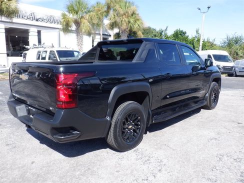 Used 2024 Chevrolet Silverado EV W/T AWD/4WD image 7