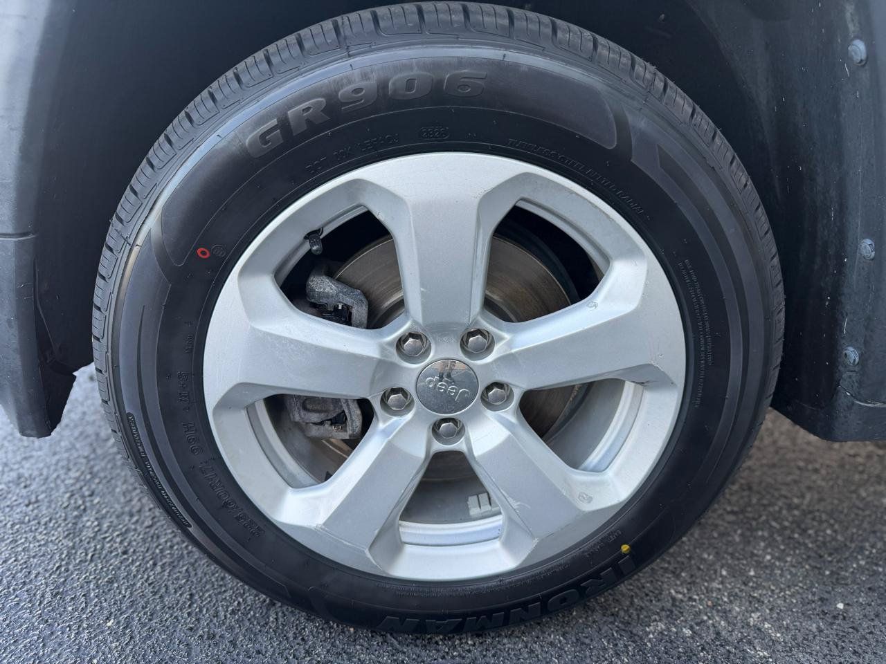 Used 2018 Jeep Compass Latitude w/ Popular Equipment Group AWD/4WD image 10