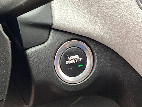 Used 2023 Chevrolet Equinox LS w/ LS Convenience Package AWD/4WD image 32