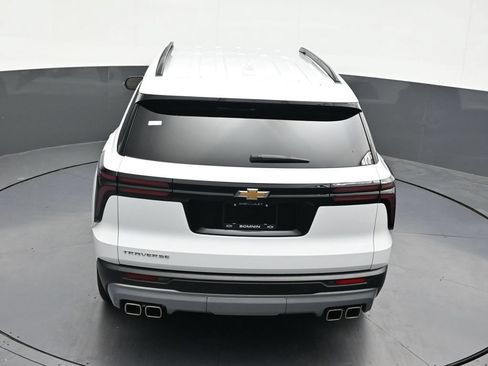 Used 2026 Chevrolet Traverse LT FWD image 20