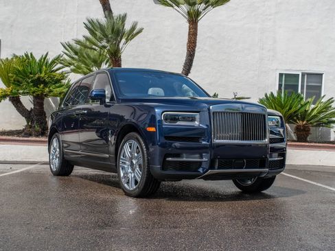 Certified 2019 Rolls-Royce Cullinan AWD/4WD image 19