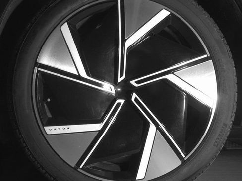 New 2025 Volvo EX90 Ultra image 12