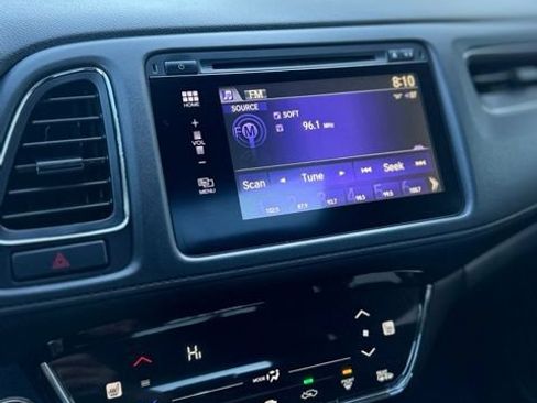 Used 2016 Honda HR-V EX image 11