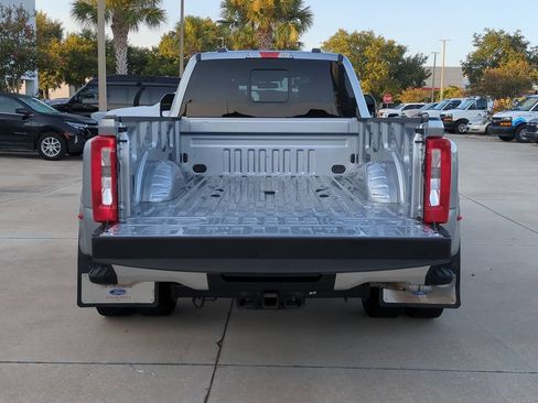 Used 2023 Ford F350 XLT AWD/4WD image 22