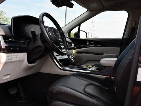 Used 2022 Kia Carnival SX Prestige FWD image 16