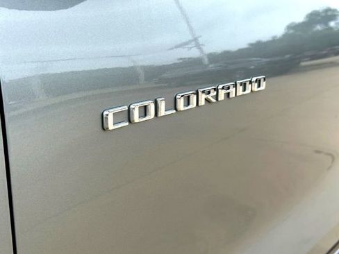Used 2024 Chevrolet Colorado LT w/ LT Convenience Package III RWD image 26