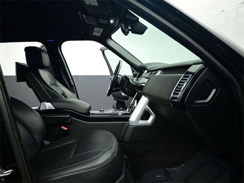 Used 2022 Land Rover Range Rover Long Wheelbase Autobiography image 25
