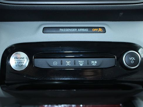 Used 2024 Ford Escape SE FWD image 22