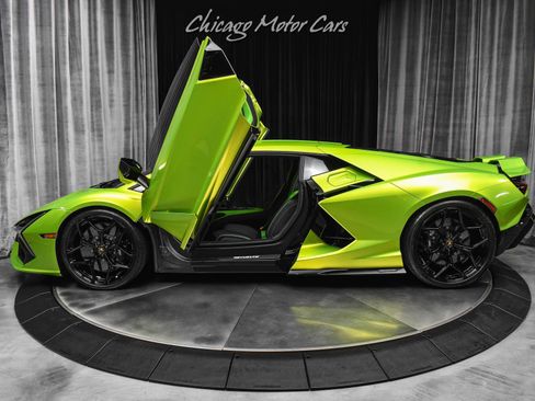 Used 2025 Lamborghini Revuelto AWD/4WD image 28