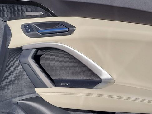 New 2025 Audi Q5 Premium Plus image 13