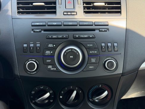 Used 2012 MAZDA MAZDA3 i Touring FWD image 14