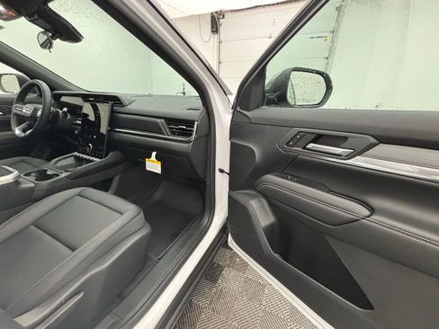 New 2026 GMC Terrain Elevation w/ Elevation Premium Package image 36