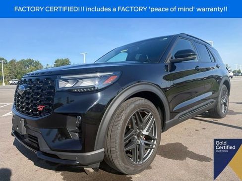 Used 2025 Ford Explorer ST AWD/4WD image 2