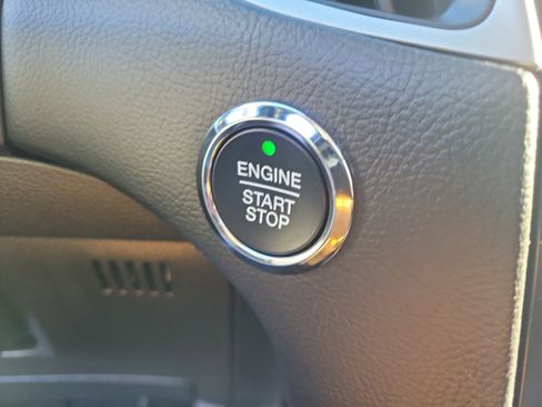 Used 2024 Ford Edge SEL w/ Convenience Package image 23