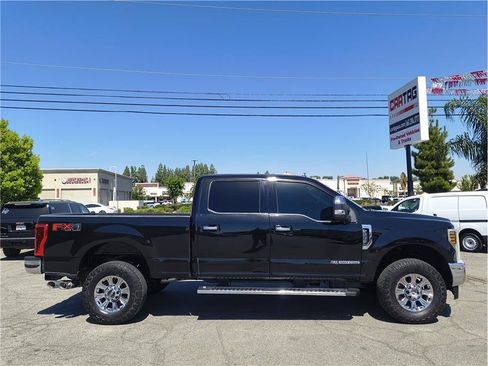 Used 2019 Ford F250 XLT w/ XLT Premium Package AWD/4WD image 4