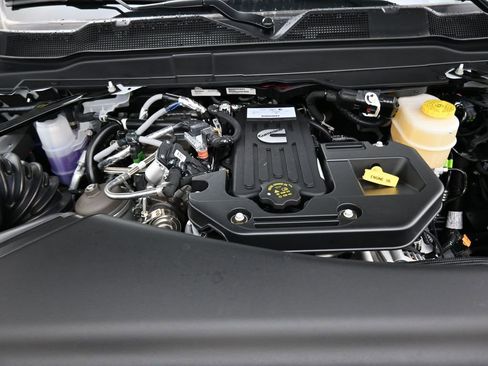 New 2026 RAM 3500 Big Horn AWD/4WD image 11