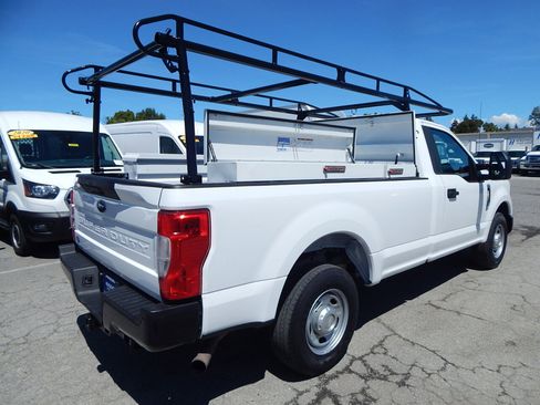 Used 2021 Ford F250 XL w/ Power Equipment Group RWD image 4