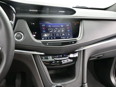 Certified 2025 Cadillac XT5 Premium Luxury FWD image 22