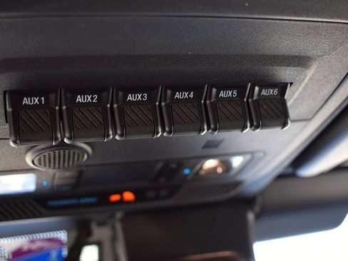 Used 2025 Ford Bronco Badlands AWD/4WD image 31