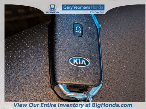 Used 2021 Kia Sorento S FWD image 32