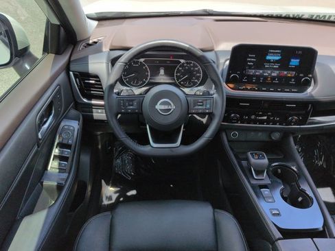 Certified 2022 Nissan Rogue SL w/ SL Premium Package FWD image 16