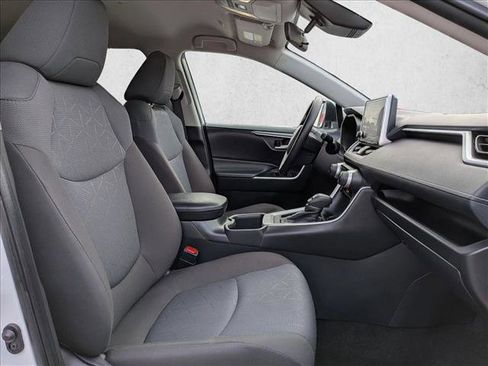 Certified 2025 Toyota RAV4 XLE image 19