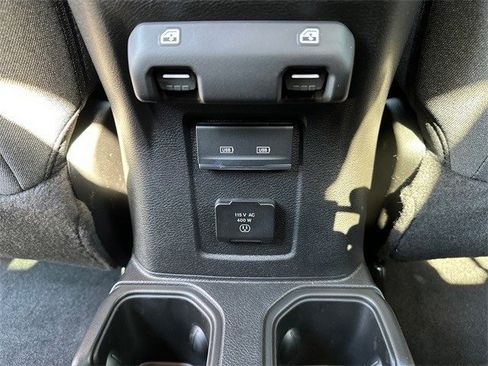 New 2025 Jeep Gladiator Sport image 13