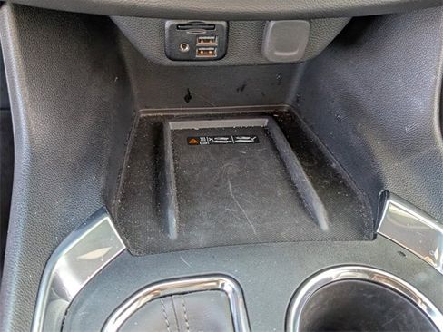 Used 2023 Chevrolet Traverse Premier w/ Redline Edition image 22