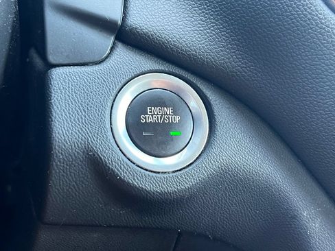 Used 2020 Chevrolet Equinox LT AWD/4WD image 24