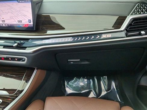 Used 2026 BMW X5 sDrive40i image 36