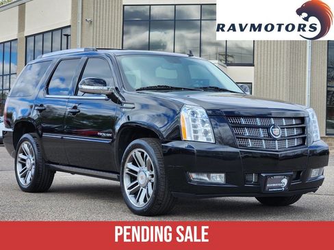 Used 2013 Cadillac Escalade Premium AWD/4WD image 1