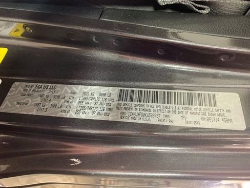 Used 2019 Jeep Wrangler Unlimited Rubicon image 35