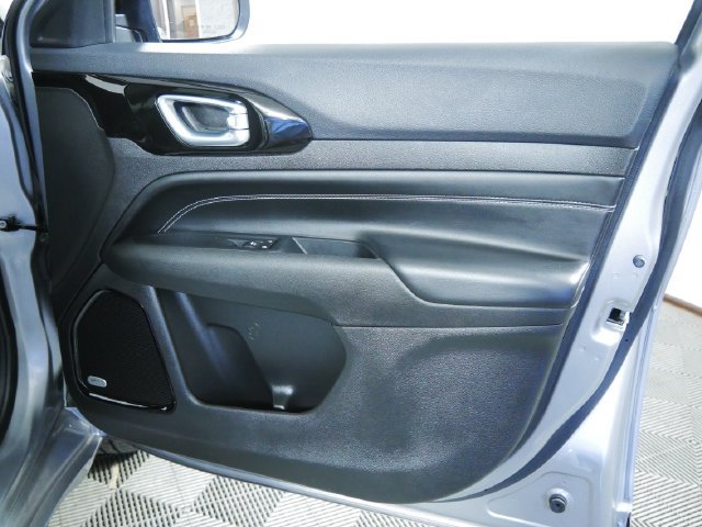 Used 2023 Jeep Compass High Altitude AWD/4WD image 11