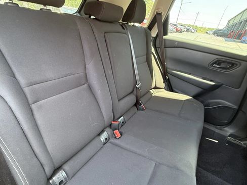 Used 2025 Nissan Rogue S AWD/4WD image 11