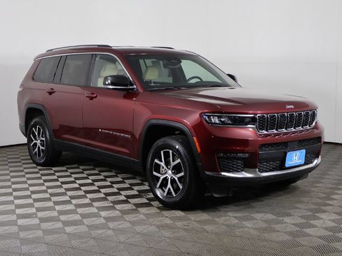 Used 2023 Jeep Grand Cherokee L Limited AWD/4WD image 57
