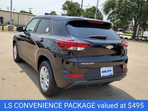 New 2026 Chevrolet TrailBlazer LS w/ LS Convenience Package FWD image 3