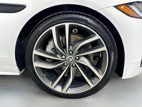 Used 2024 Jaguar XF R-Dynamic SE AWD/4WD image 10