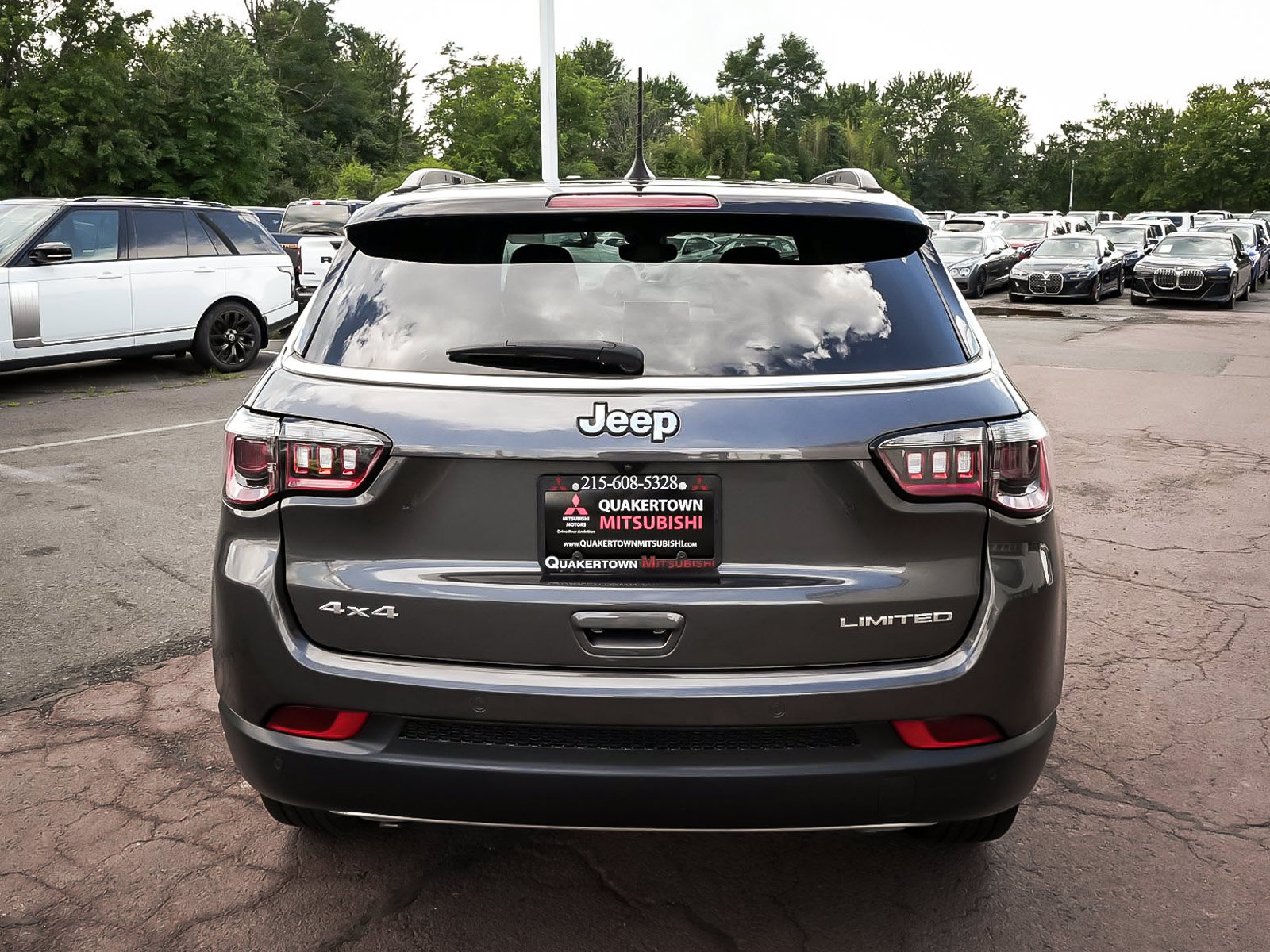 Used 2023 Jeep Compass Limited AWD/4WD image 5