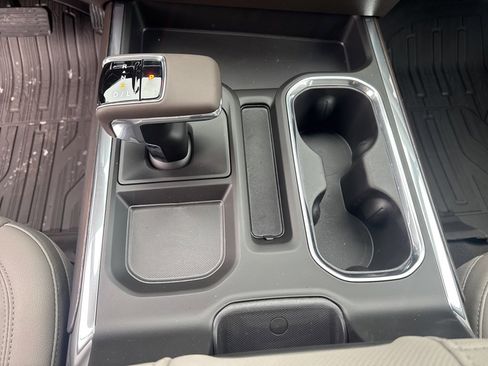 New 2026 GMC Sierra 1500 SLT w/ SLT Premium Package image 17