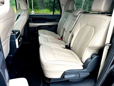 Used 2024 Ford Expedition Max Limited AWD/4WD image 19