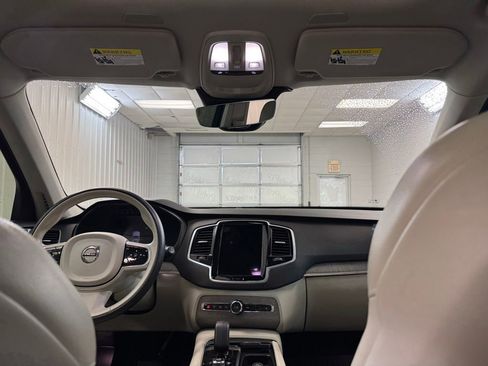 Used 2024 Volvo XC90 B6 Plus AWD/4WD image 24