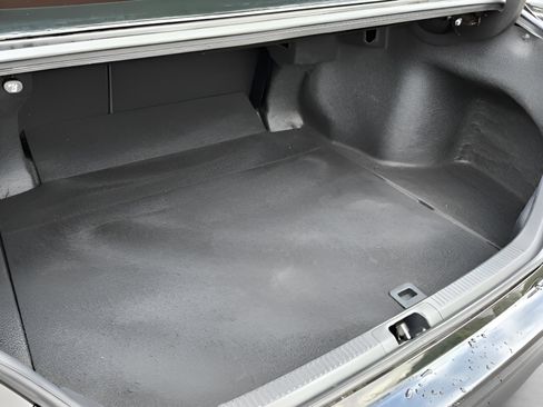 Used 2020 Toyota Camry LE image 30