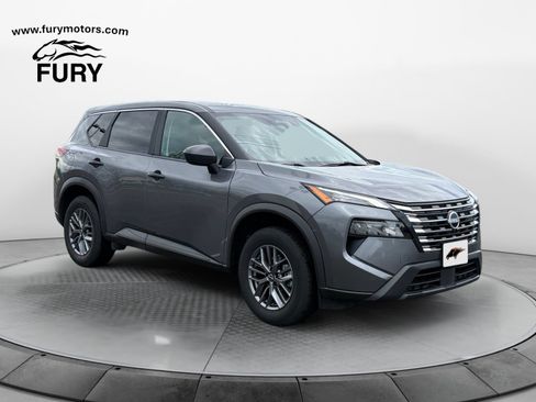 Used 2024 Nissan Rogue S FWD image 1