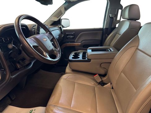 Used 2018 Chevrolet Silverado 1500 LTZ w/ Sport Package AWD/4WD image 10