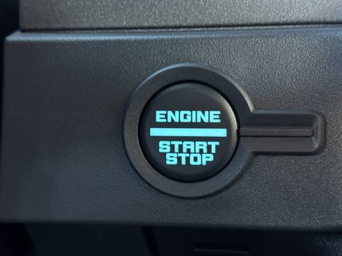 New 2025 Ford Bronco Base w/ Sasquatch Package image 21