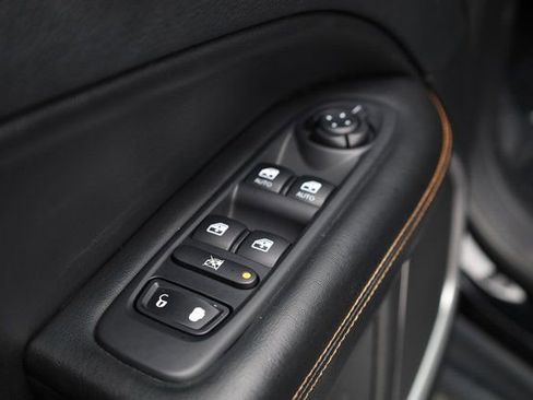 Used 2019 Jeep Compass Limited w/ Safety & Security Group image 14