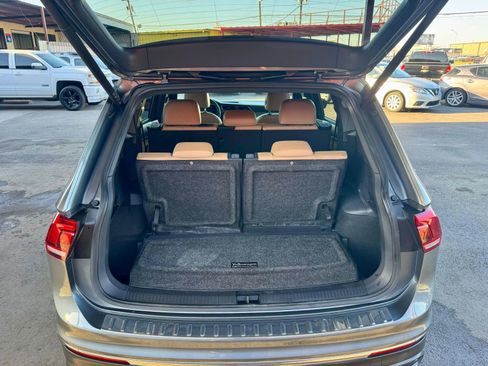 Used 2022 Volkswagen Tiguan SE image 10