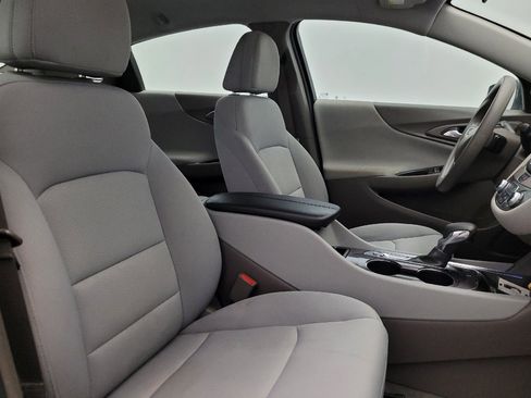 Used 2022 Chevrolet Malibu LT FWD image 21