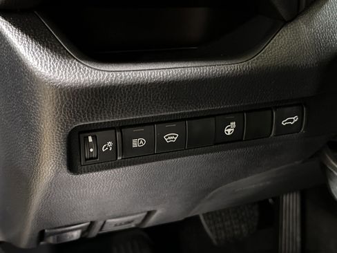 Used 2023 Toyota RAV4 XLE Premium image 29