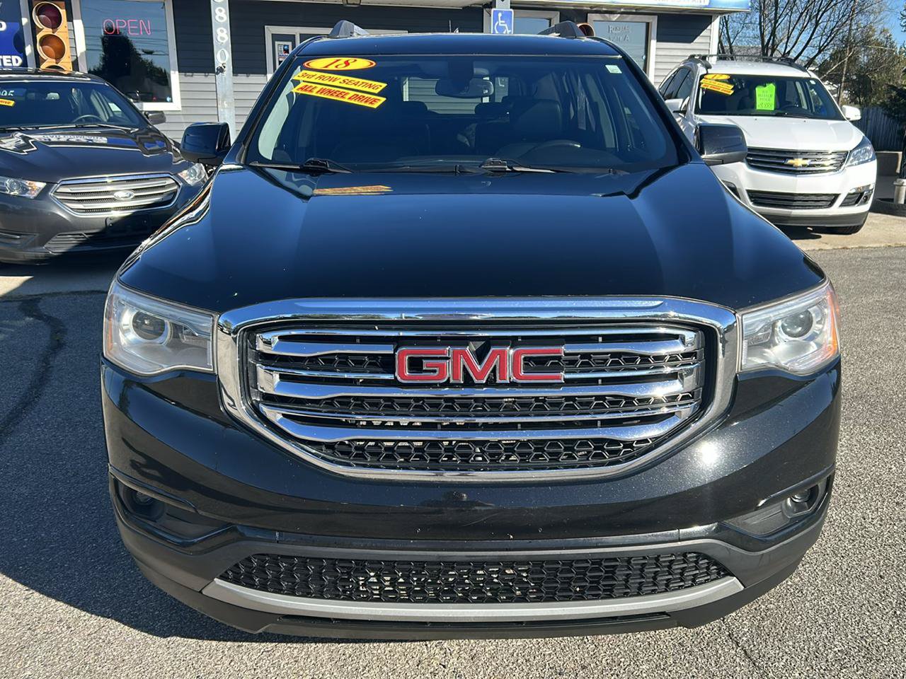 Used 2018 GMC Acadia SLT AWD/4WD image 6